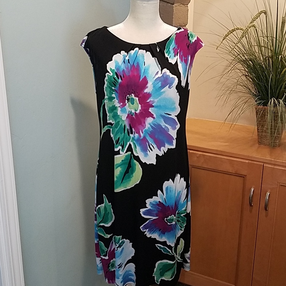 *Sleeveless Dress, Black Floral, Size 10